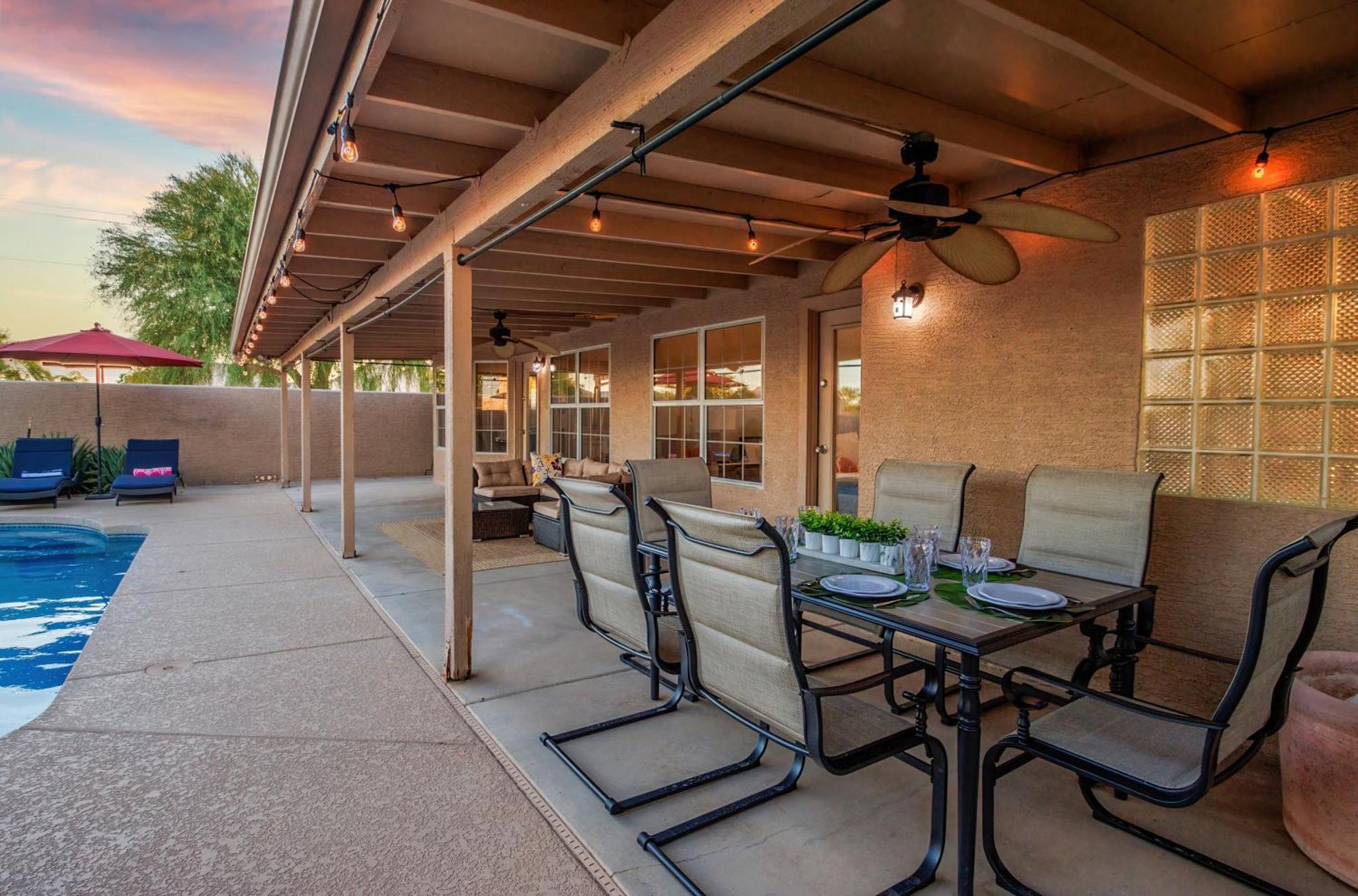Luxe Phoenix Getaway Exterior photo
