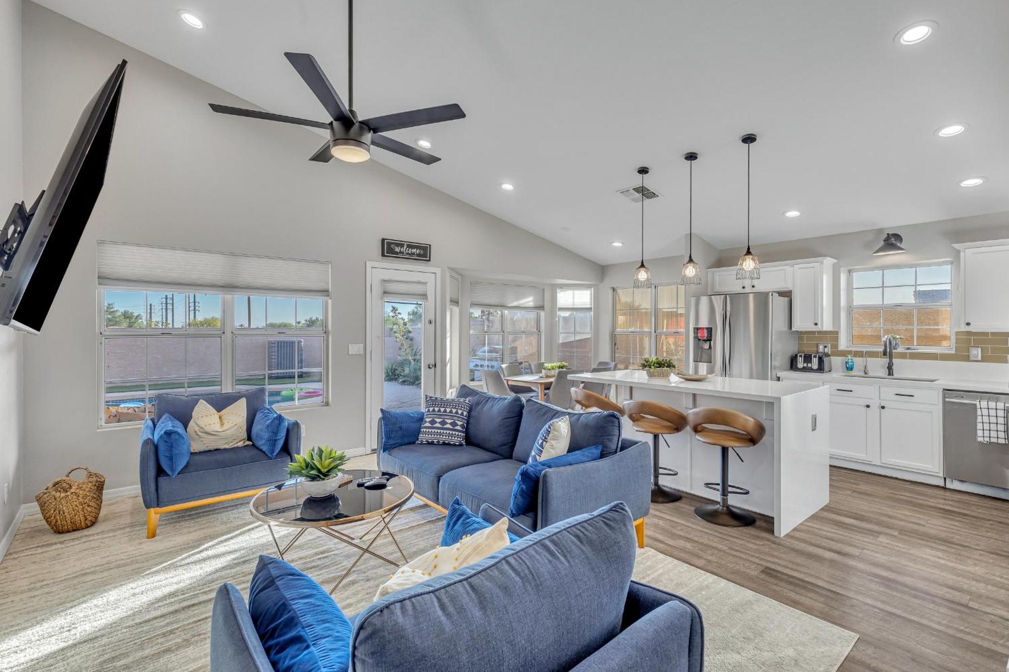 Luxe Phoenix Getaway Exterior photo
