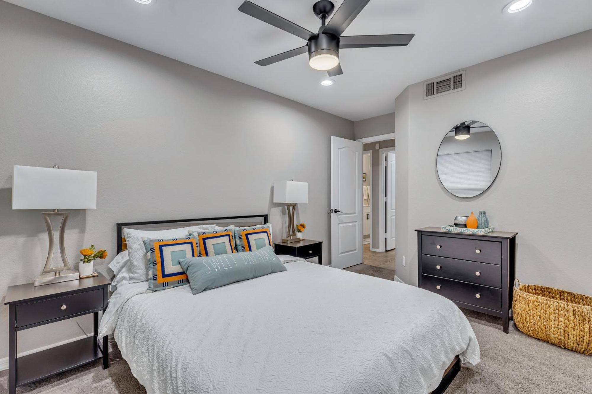 Luxe Phoenix Getaway Exterior photo